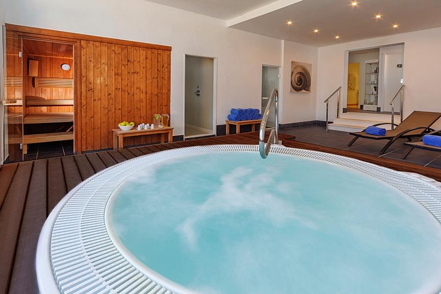 Aluasun Far Menorca Aparthotel S'Algar Exteriör bild